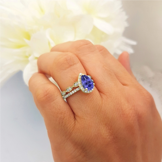 Pear tanzanite deals ring