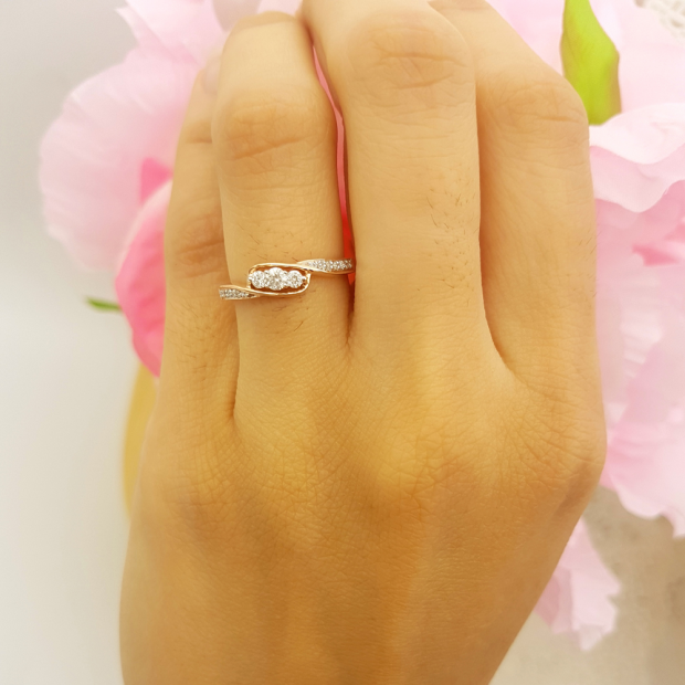 0.25 Carat 10k Rose Gold Black & White Diamond Ladies 3-Stone Promise Ring - Size 5.5 (1/4 CT Total Weight) - View #11