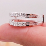 0.90 Carat (ctw) 18K White Gold Princess Cut White Diamond Ladies Anniversary Wedding Band Enhancer Guard Double Ring