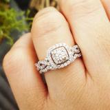 0.95 Carat (ctw) 18K Rose Gold Round Cut White Diamond Ladies Swirl Bridal Split Shank Halo Engagement Ring With Matching Band Set 1 CT