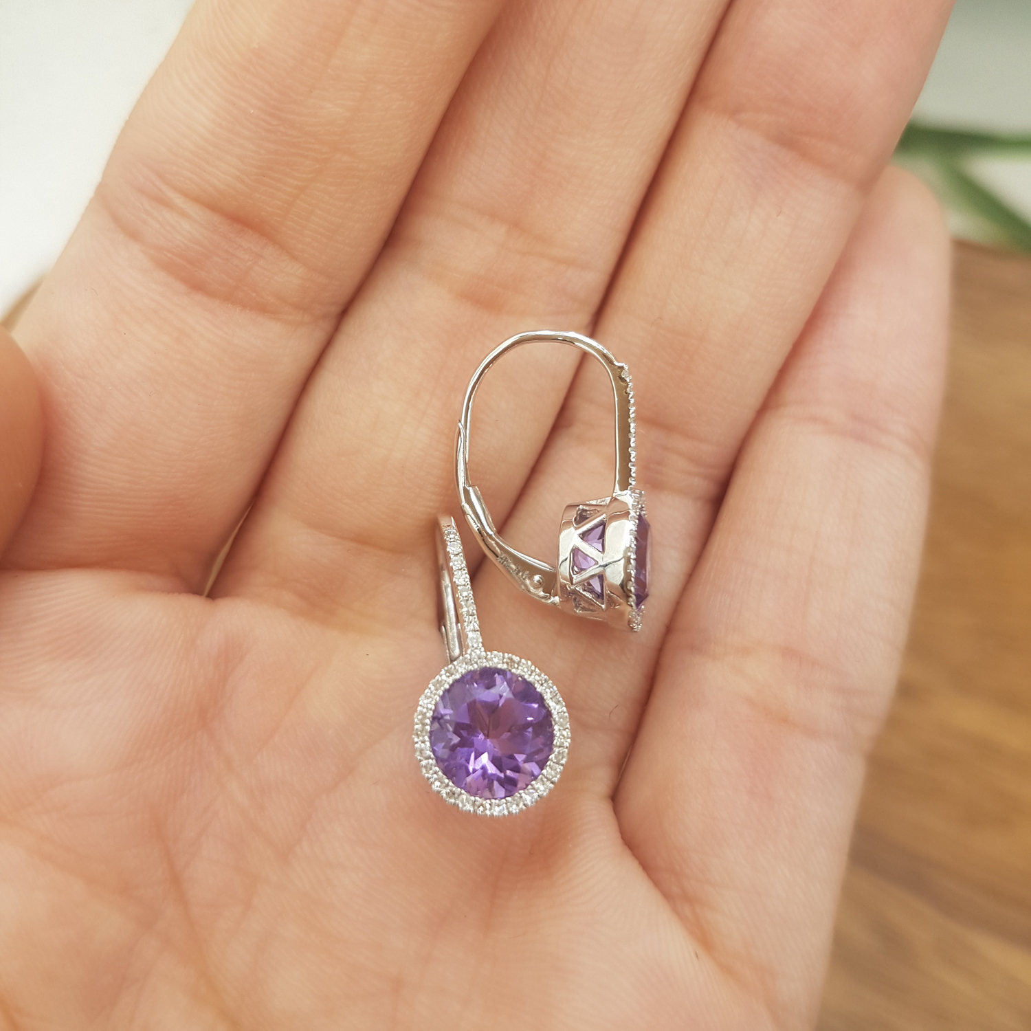 Buy 0.74 Inch 3.70 Carat (ctw) 10K White Gold Round Cut Amethyst