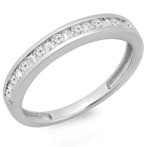 Buy 3.2 mm 0.40 Carat (ctw) 14K White Gold Round & Baguette Cut Diamond ...