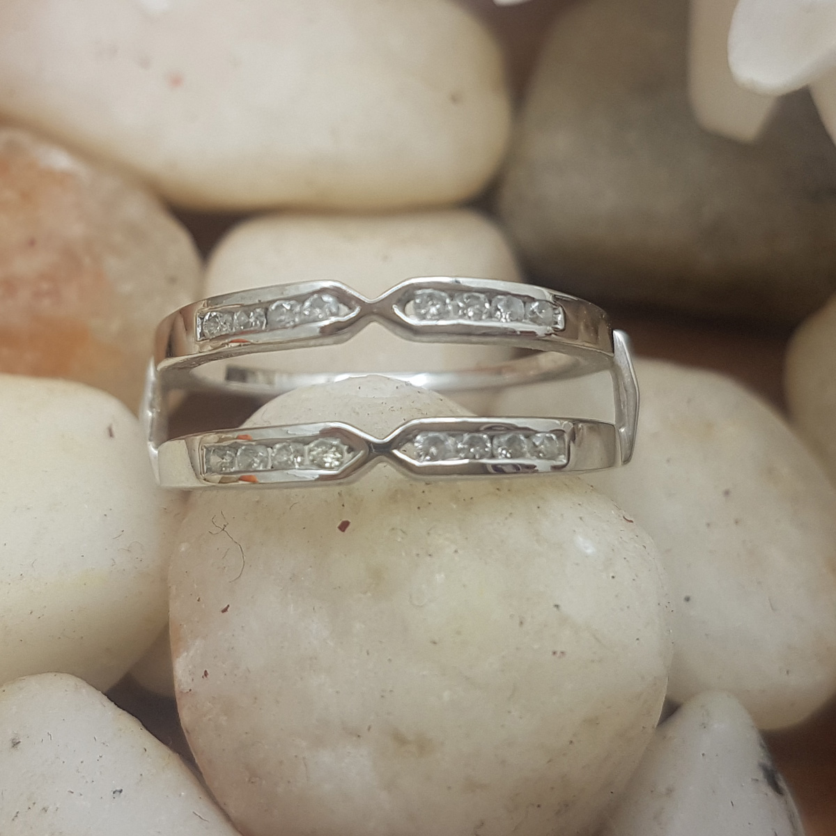 Buy 6.40 mm 0.25 Carat (ctw) 10k White Gold Round Diamond Ladies