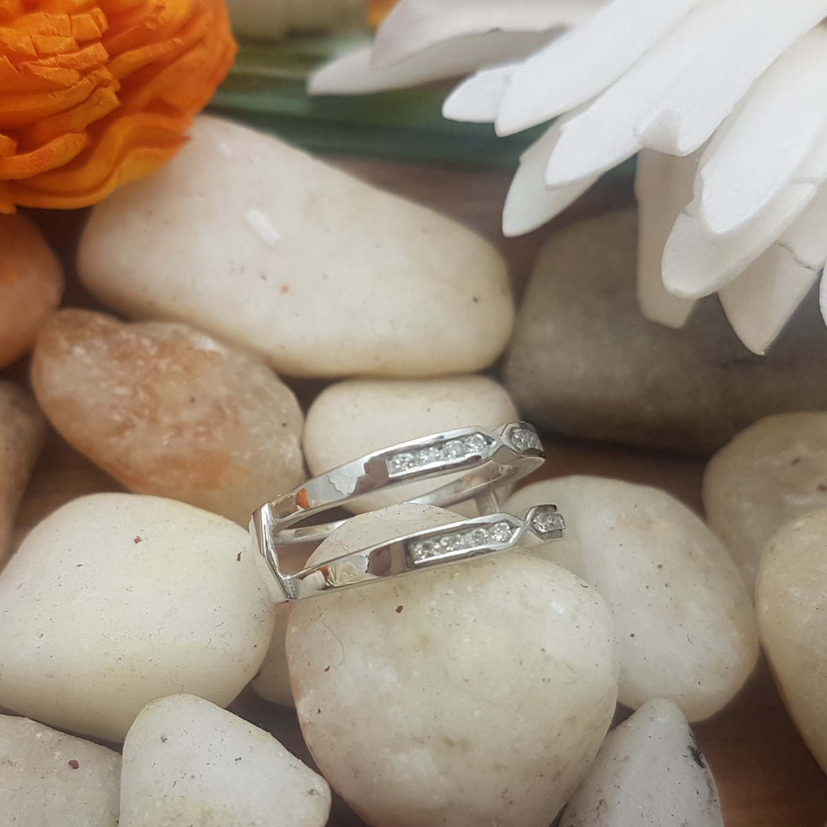 Buy 6.40 mm 0.25 Carat (ctw) 14k White Gold Round Diamond Ladies